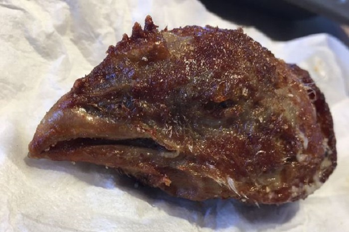 Horrified customer finds real chicken`s head in wings meal at fast food joint